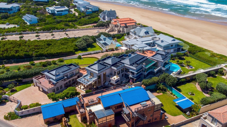 6 Bedroom Property for Sale in Myoli Beach Western Cape